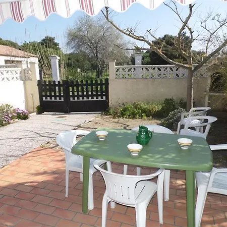 Maison Mitoyenne 3 Pièces Avec Terrasse, Jardin Clôturé Et Parking - 6 Couchages à Marseillan - Fr-1-326-484 Agde