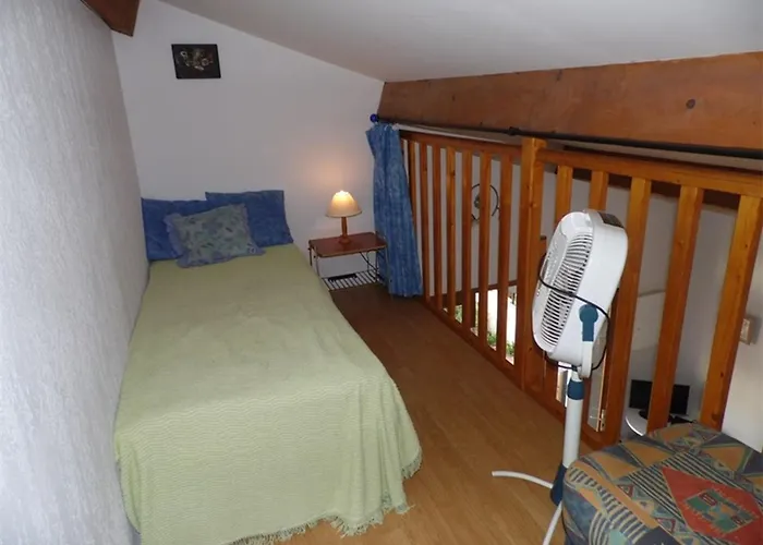 Maison Mitoyenne 3 Pièces Avec Terrasse, Jardin Clôturé Et Parking - 6 Couchages à Marseillan - Fr-1-326-484